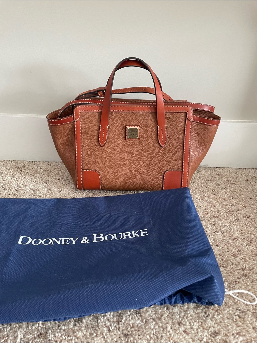 Dooney & Bourke Pebble Grain Large Barlow Bag & Matching Wallet Set